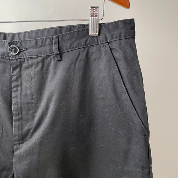 Men's Calvin Klein Flat Front Lightweight Cotton Chino Shorts, Black, Size 36 - Picture 2 of 6